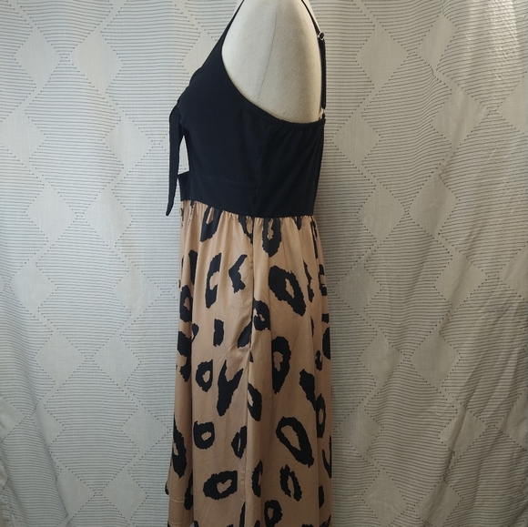 Black & Leopard Print Dress With Pockets and Adjustable Straps size Medium - Picture 4 of 10